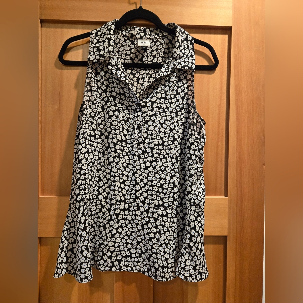 Cabi Befriend Daisy Print Button Front Collared Floral Sleeveless Top Style 5733